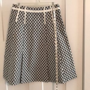 Gap skirt size 4